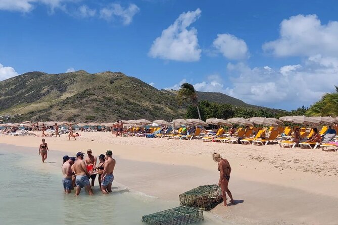 Charter our boat is a private power boat charter. - A private St Maarten boat day that actually feels flexible