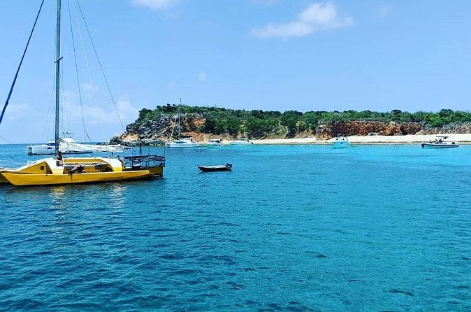 Charter our boat is a private power boat charter. - Bluetooth music and the sound system: turn the boat into your own playlist