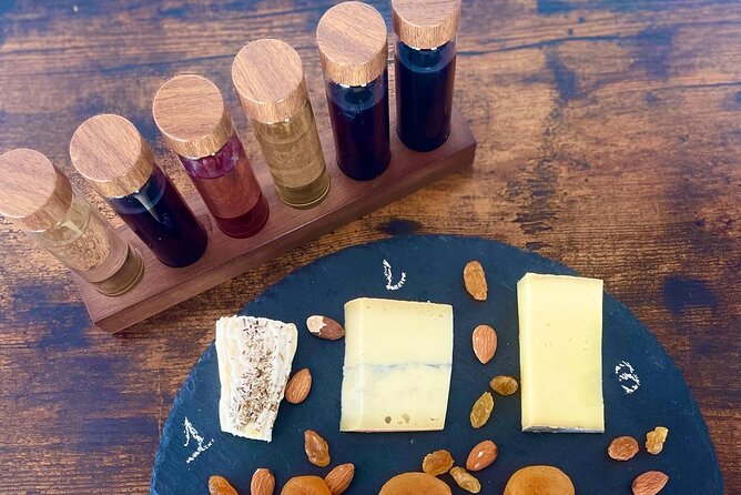 Cheese and Wine Tasting Platter in Saint Martin - A 1.5-hour cheese and wine flight in Marigot
