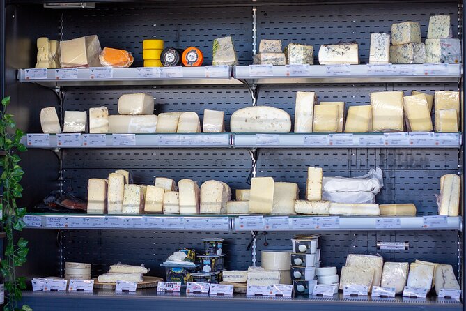 Cheese and Wine Tasting Platter in Saint Martin - The digital guide: pairing help without the lecture