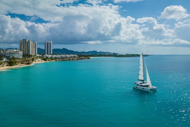 Luxury Catamaran Private Charter in St. Maarten/St. Martin - The meeting point and the 8:00 am start (plan your morning)