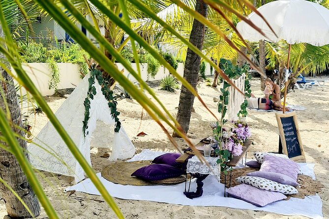 Luxury Private Picnic in Paradise Beach - Rain can happen: how the staff handles weather