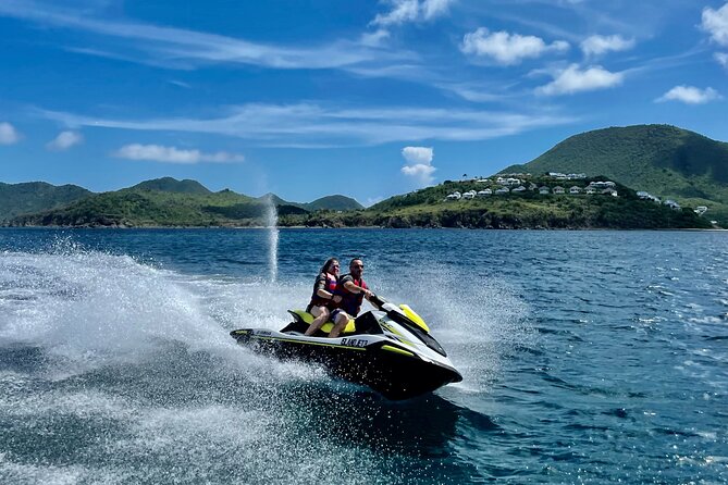 One hour private jet ski tour in Saint Martin with free passenger - FAQ