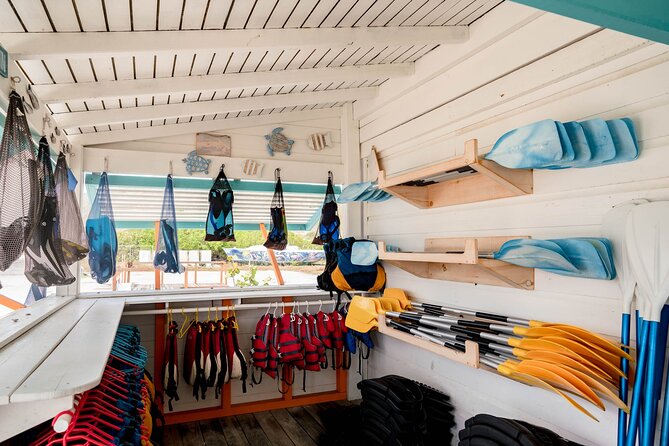 Pinel Island Adventure: Tandem Kayak Experience - How the tandem kayak setup gives you real freedom