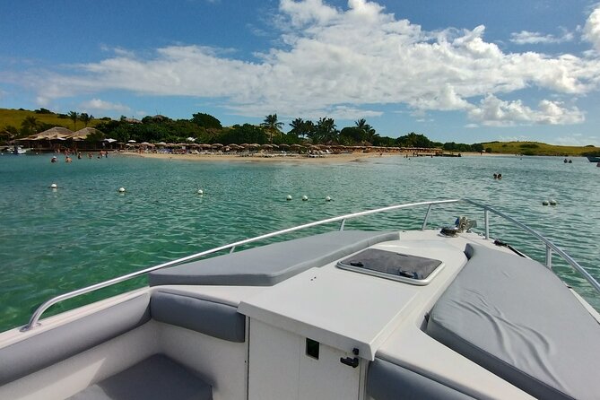 Private Boat Charter St Maarten / St Martin - La Samanna and Baie Longue: secluded beach time by a resort area