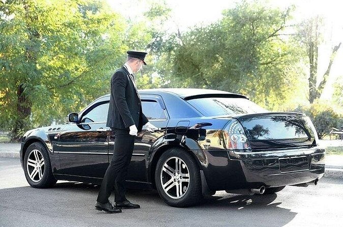 Private One-way Airport Transfer St Maarten Airport To St Maarten - Who This Transfer Best Fits