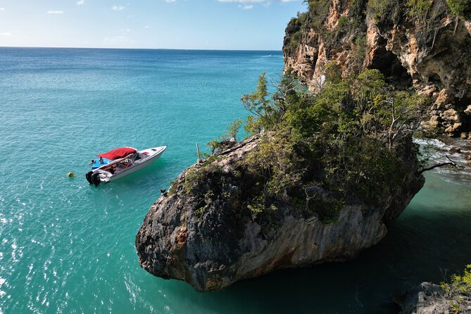 Private Speed Boat Charter to Anguilla - Anguilla entry and the cash-only clearance fee: plan this part early
