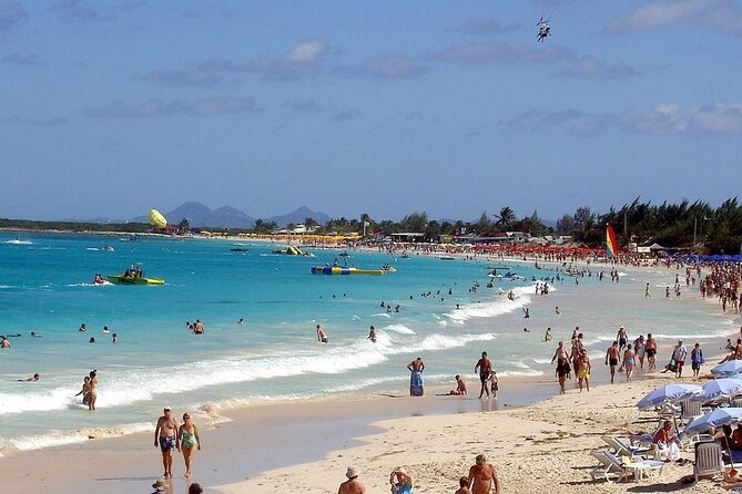 Private V.I.P sightseeing, Shopping and Beach Tour - VIP start: red carpet welcome, flower necklaces, and cold drinks