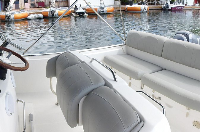 Rent White Shark 265 - Anguilla in a St. Martin boat day: plan it like a real priority