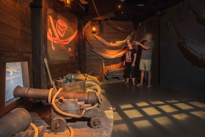 Sint Maarten Pirate Experience at the Rusty Parrot - Quick Hit Key Points