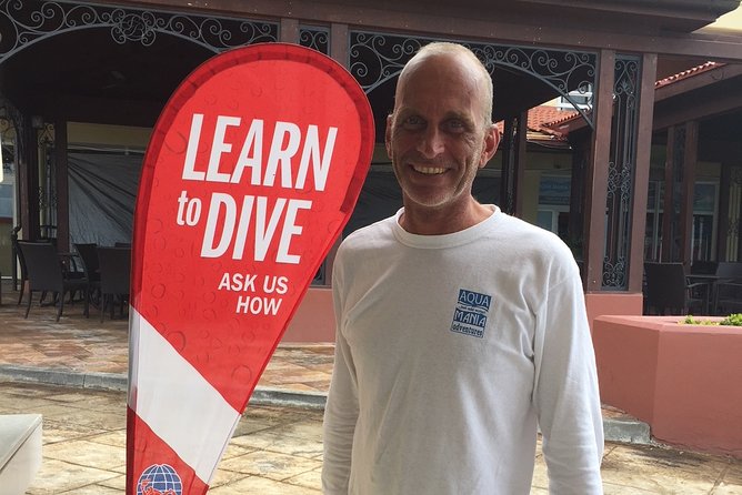 St Maarten Discover Scuba - The Simpson Bay option: coastal sighting to an offshore reef site