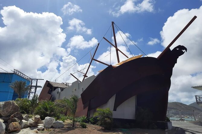 St Maarten Family Deluxe Tour - Topper’s Rhum Distillery: ice cream, samples, and a quick behind-the-scenes moment