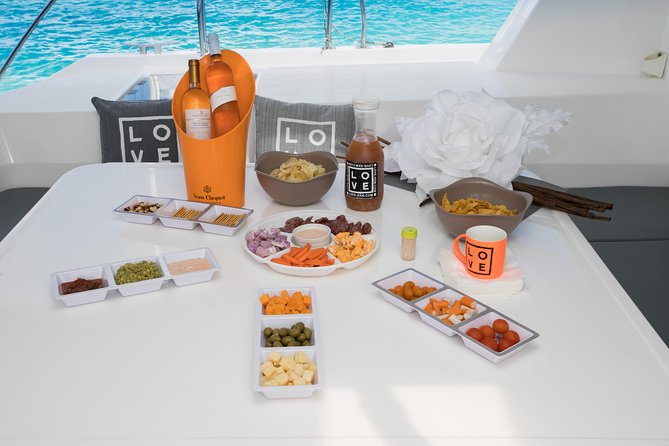 St Maarten Luxury Catamaran Full-Day Group Charter - Tintamarre Island and sea turtles: the big-ticket moment