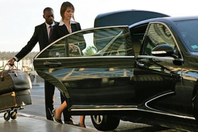 St. Maarten Private RED CARPET Airport pick up and transfers - How the Meet-and-Greet Works Outside Princess Juliana