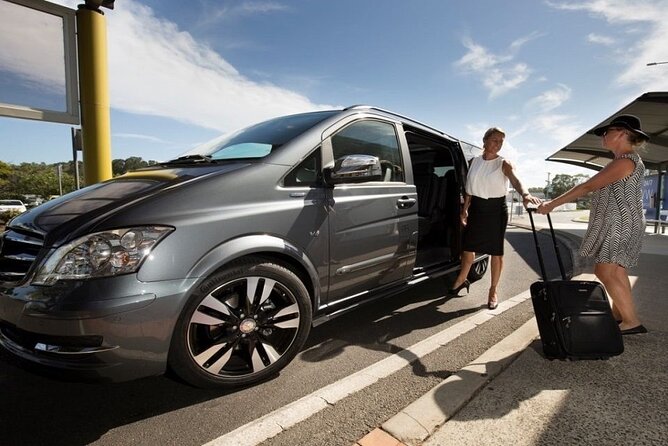 St. Maarten Private RED CARPET Airport pick up and transfers - Price and Value at $40 Per Person (and Why Some People Felt It Differently)