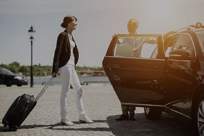 St. Maarten Private RED CARPET Airport pick up and transfers - Route Reality: About 30 Minutes When Traffic Is Friendly