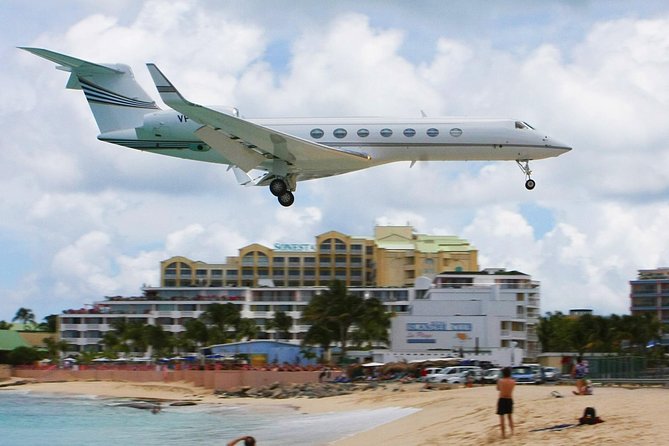 St Maarten Shore Excursion: Maho Beach Round-Trip Transfer - Maho Beach plane-spotting is the whole point
