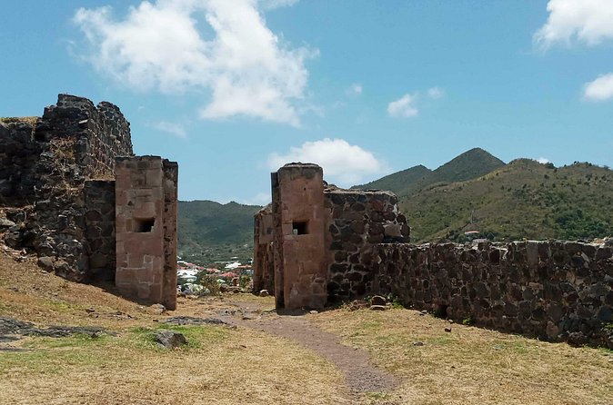 St.Martin-St.Maarten: Small Group, History & Cheese Tasting Tour - Le Comptoir des Fromages: French cheese and wine finale