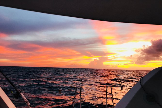 Sunset Champagne Cruise in St. Maarten - A 5:00 pm sunset cruise that lands you back in time