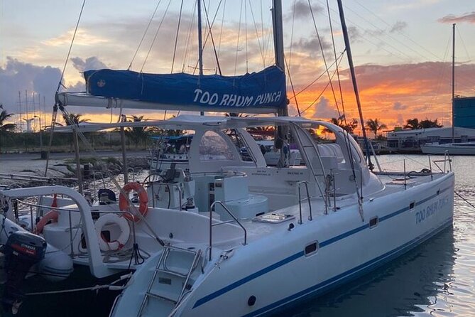 Sunset Champagne Cruise in St. Maarten - The route: sailing past Simpson Bay and Mullet Bay toward Long Bay